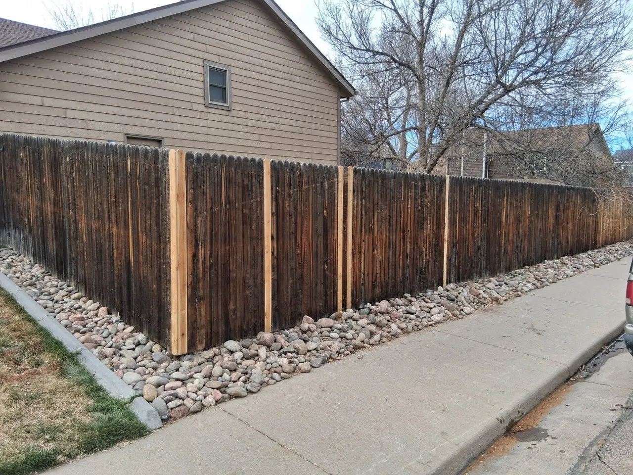 Fence corner and long run